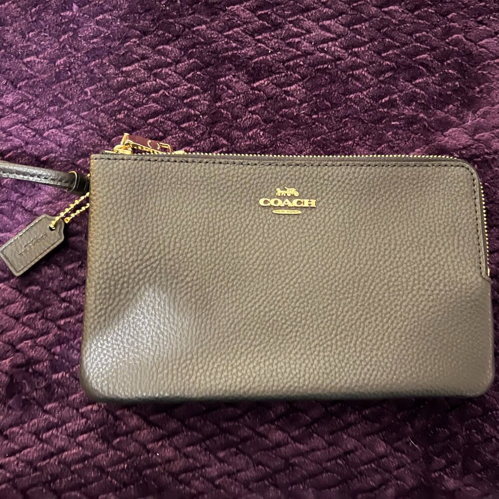 NWOT~COACH-Large Black Pebble Leather Double Zip Wristlet